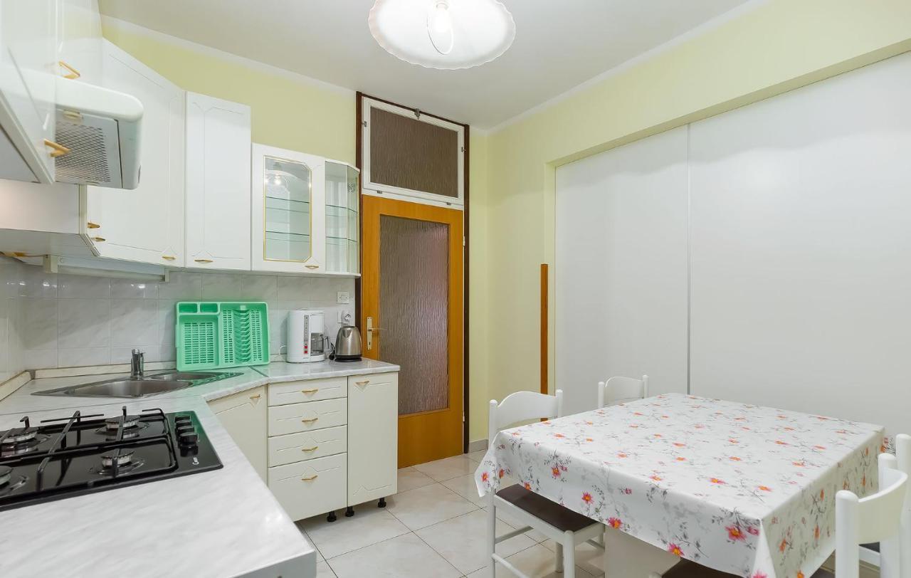 Apartments And Rooms Lago Rupa Exterior photo